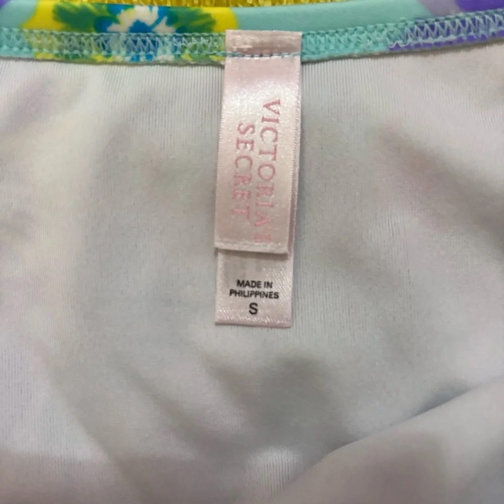 Victoria's Secret Multi Color Bottom Mid Rise Bikini top with removable padding